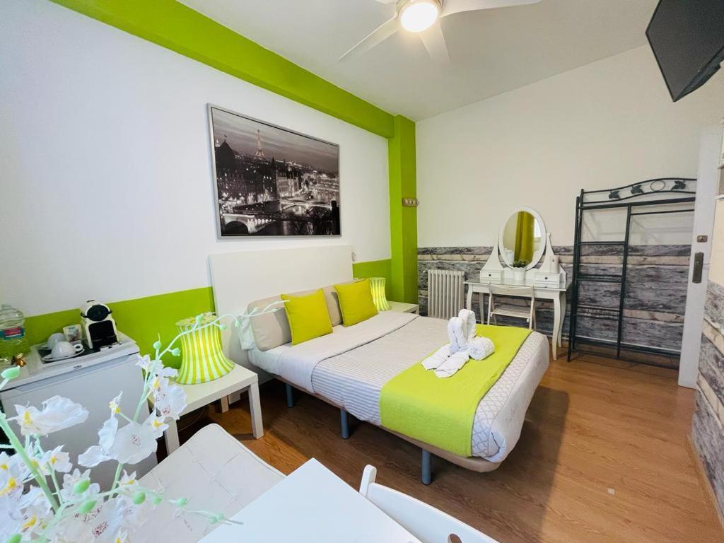 Valencia Suits You Centro Historico, Establecimiento Automatizado-Fast Auto Check In&Out, Solo Para Adultos-Adults Only Εξωτερικό φωτογραφία