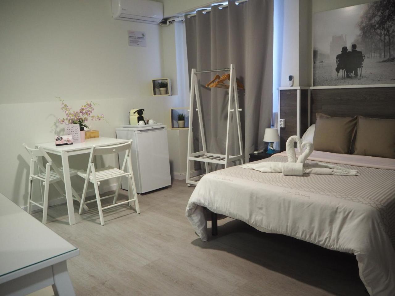Valencia Suits You Centro Historico, Establecimiento Automatizado-Fast Auto Check In&Out, Solo Para Adultos-Adults Only Εξωτερικό φωτογραφία